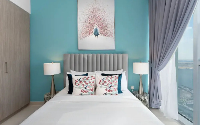 Maison Privee - Trendy Apt on the Creek with Superb Dubai Skyline Vw