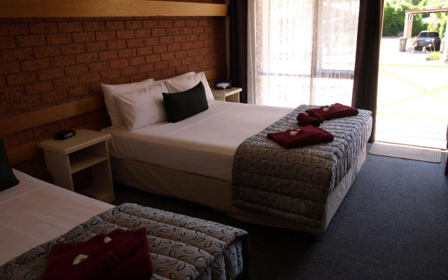 Old Coach Motor Inn Echuca