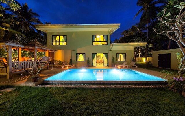 Superb Family Hide-away Four Bedroom Garden Villa With Family Pool