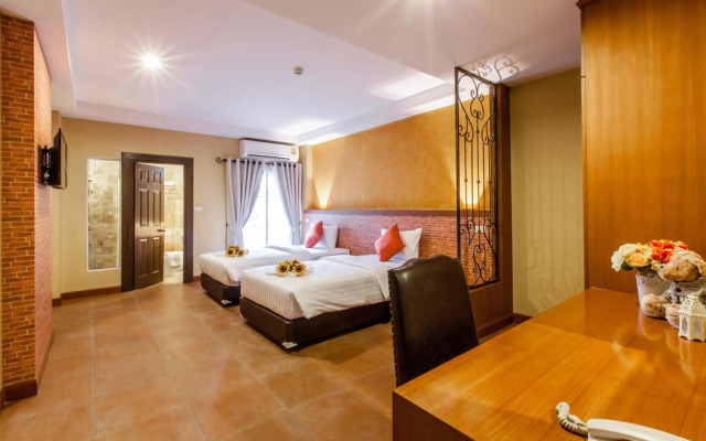 Gallery Lake View Hotel