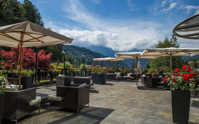 Lux Garden Hotel