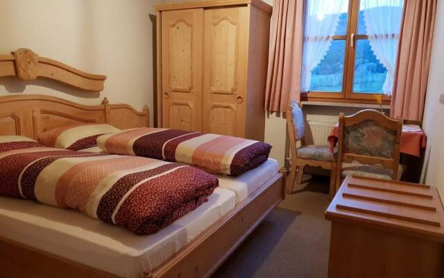 Pension Ferienwohnungen Ludwig