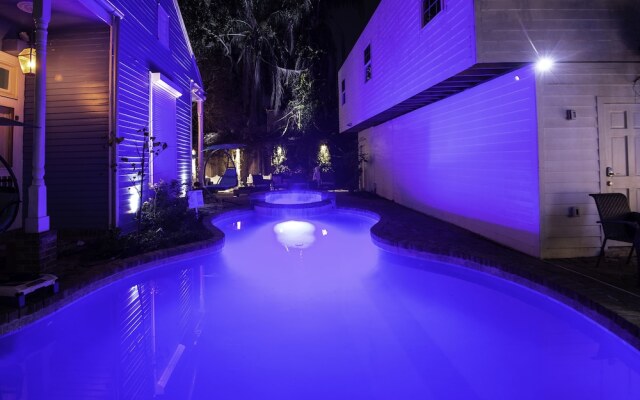 Best Location 7BR Next to FR Quarter! By YouRent