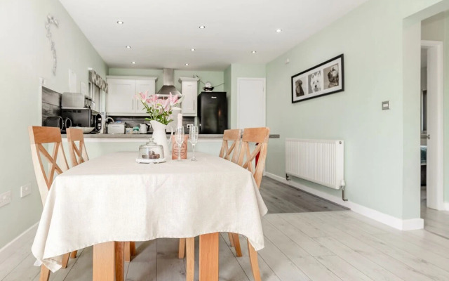 Kingfisher Lodge