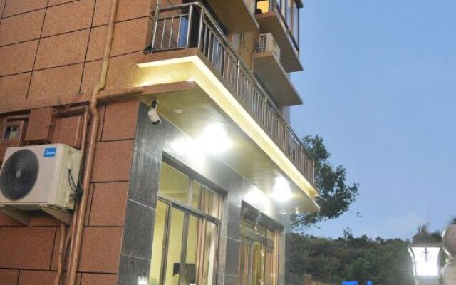 Wenzhou Pedestrian Footprint Homestay