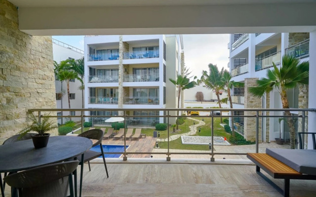 Beach Condo w Sea View B-202 Costa Atlantica