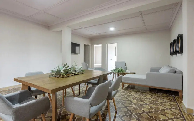 Mexican City Oasis - 3BR Apartment - Laundry