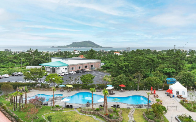 Hallim Resort