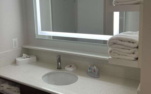 Comfort Inn Darien - North Brunswick