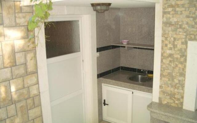 Guest House As