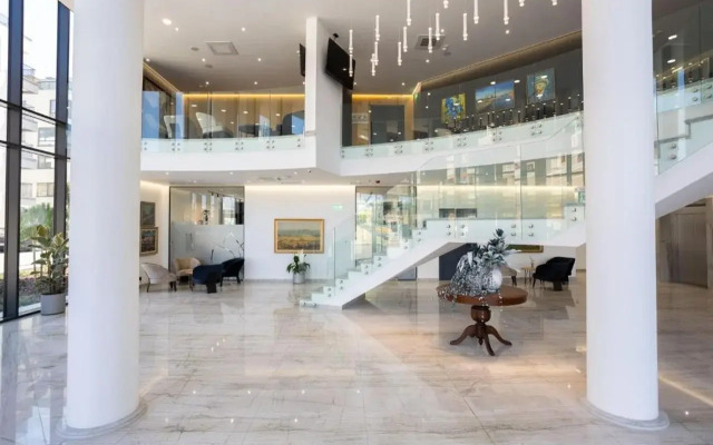 Blue Star Luxury Hotel