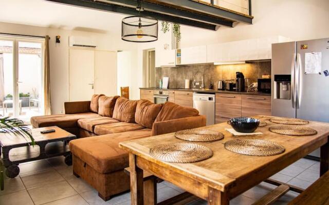 Loft 90 m2 cosy au calme avec terrasse et parking