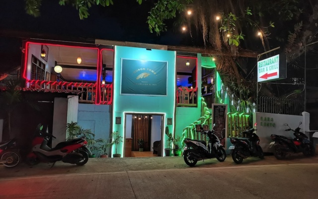 Coron Town Travellers Inn