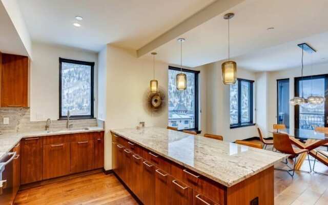 Vail Lion 3 Bedroom Mountain Vacation Rental Just Steps From the Eagle Bahn Gondola