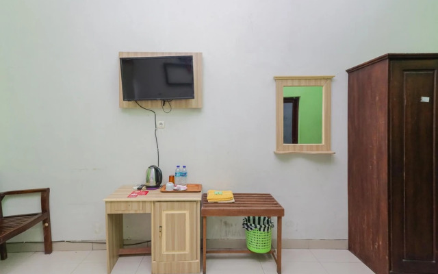 RedDoorz @ Hotel Nuansa Ngawi