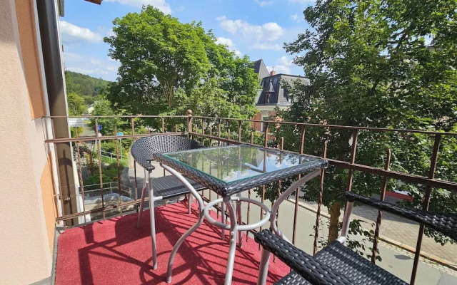 Pension Weiße Rose I Frühstück Parkplatz