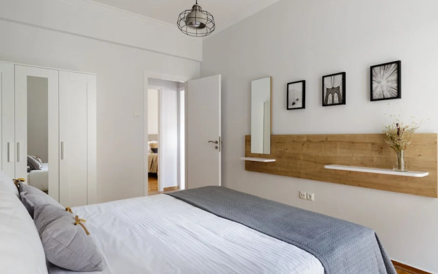UPSTREET Urban 2BD Apartment in Koukaki