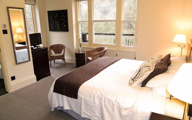 Woodlands Guest House