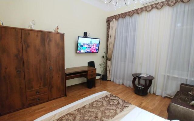 One bedroom 34 Mala Zhytomyrska str Maidan