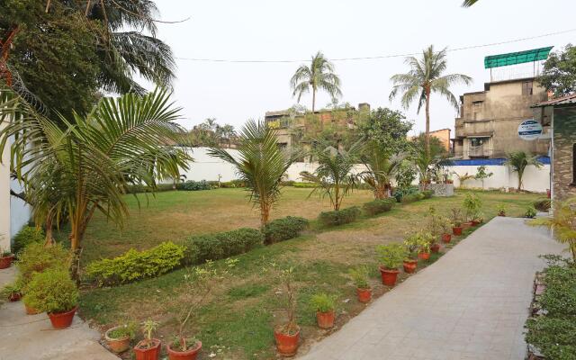 OYO 8812 White Palace Hotel & Resort New Alipore