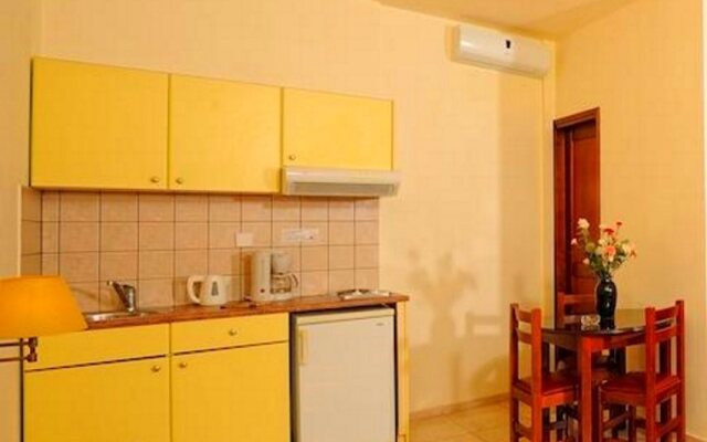 Maria Lambis Apartments
