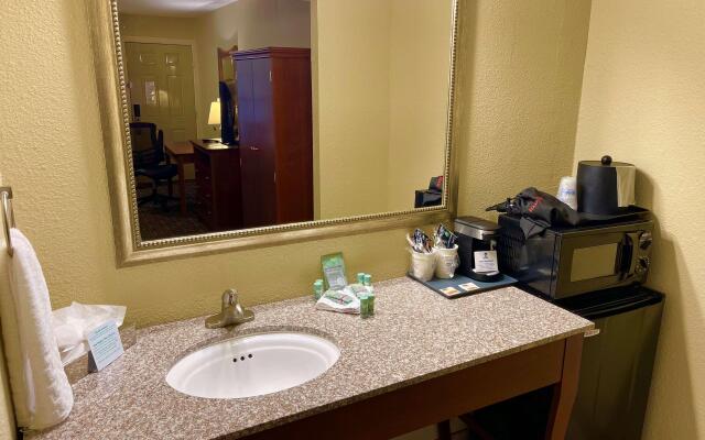 Best Western Swiss Clock Inn