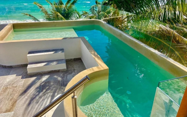 Playa Canek Beachfront Eco Hotel