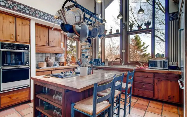 Shangri-La, Houses at Pittsfield