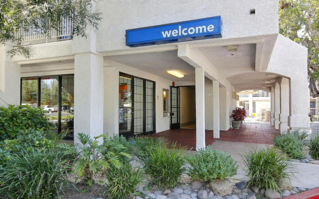 Motel 6 Thousand Oaks, CA