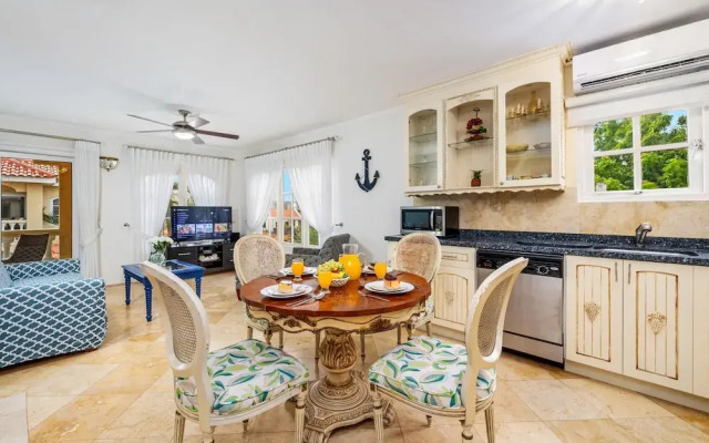 Cozy 1br1ba w Balcony Pool in Great Location