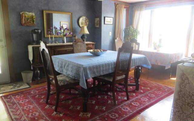 Honor's Country House Bed and Breakfast
