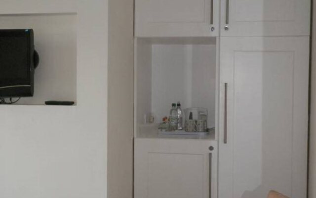 Hillcrest Bed & Breakfast