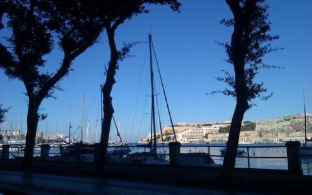 Sliema Boutique Apartment