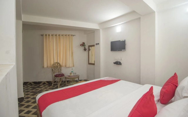 OYO 26944 Hotel Inodoy