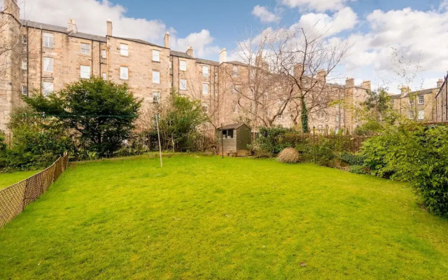 Traditional 3 bed Apartment Stockbridge