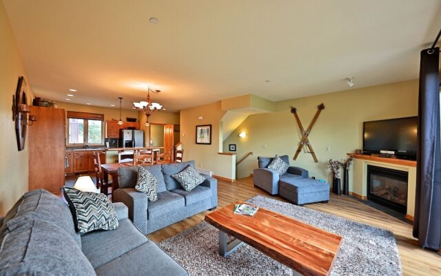 Winterstar Townhome 3 Bedrooms 3.5 Bathrooms Townhouse