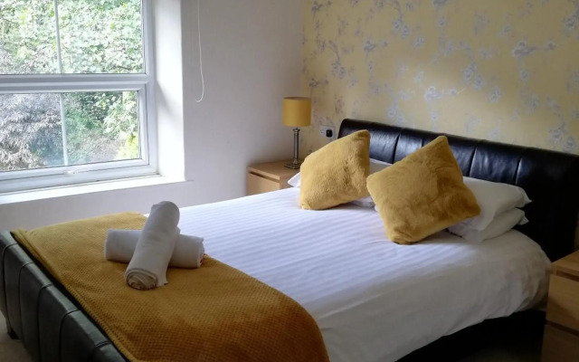 Newton House Hotel