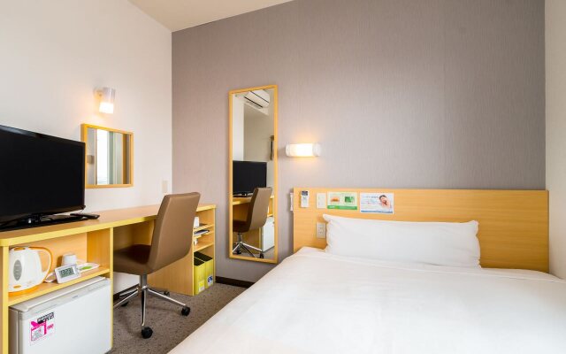 Super Hotel Yokkaichi/Along National Highway 1 (Kokudo Ichigou-Zoi)