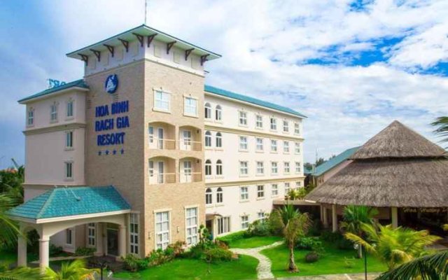 Hoa Binh Rach Gia Resort