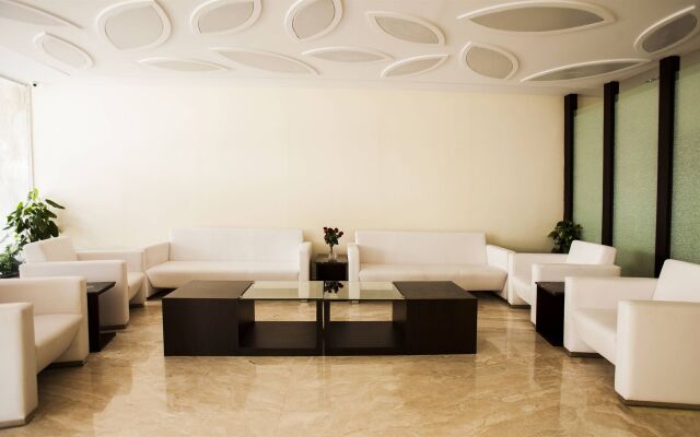 J Hotel