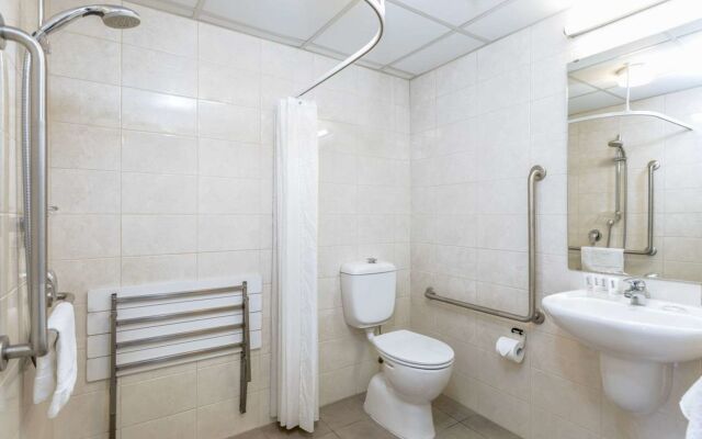 Quality Suites Central Square