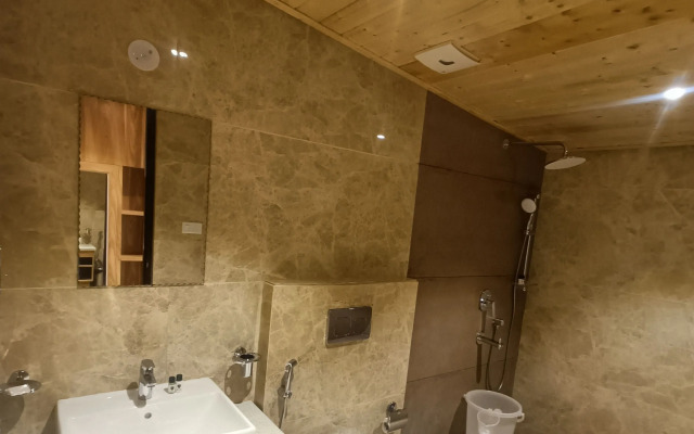 The Jungle Mountain Retreat