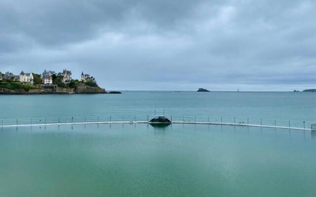 Bel Appartement 115m2 vue mer les pieds dans l'eau