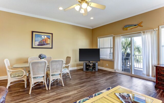 211 S. Fletcher - 3 Br Townhouse