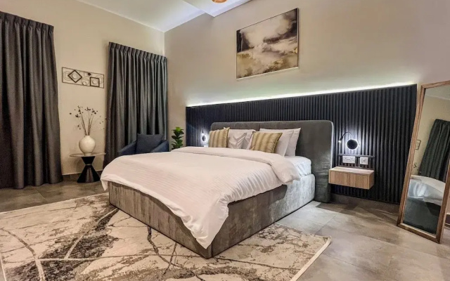 Anthonian Suites