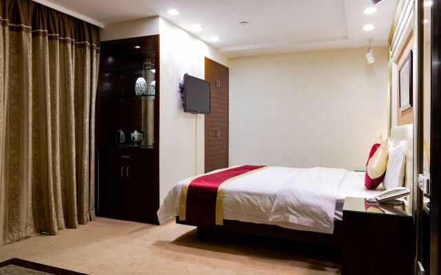 New World Hotel
