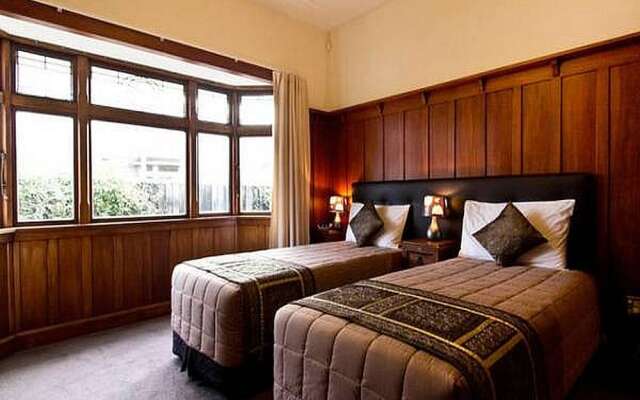 Christchurch City & Country Cottages - Clarence Cottage