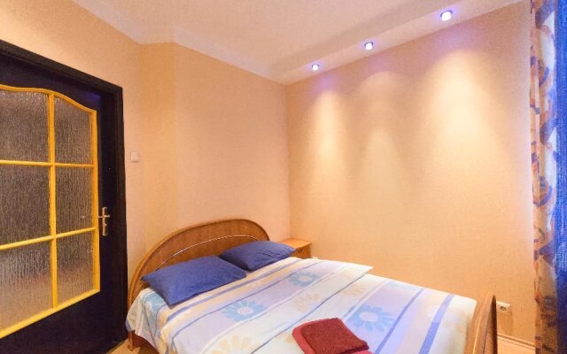 Kiev Accommodation Apartments on Grushevskogo st