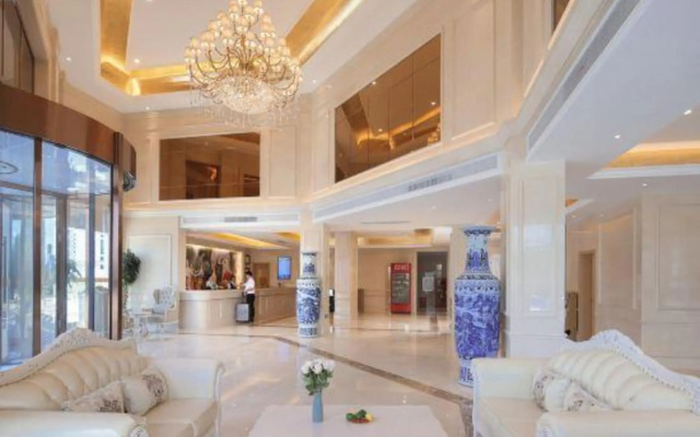Vienna International Hotel (Poyang Wetland Park)