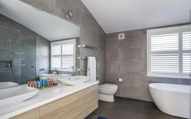 Harrington Crescent 43 Bawley Point